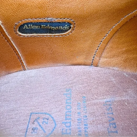 Allen Edmonds McTavish 9D Tan Leather Oxfords - Picture 13 of 15
